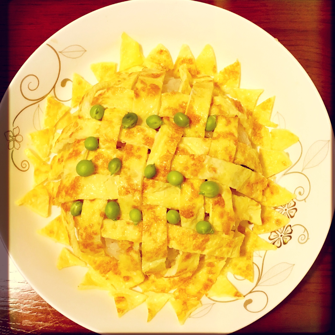 向日葵鲜虾蛋包饭