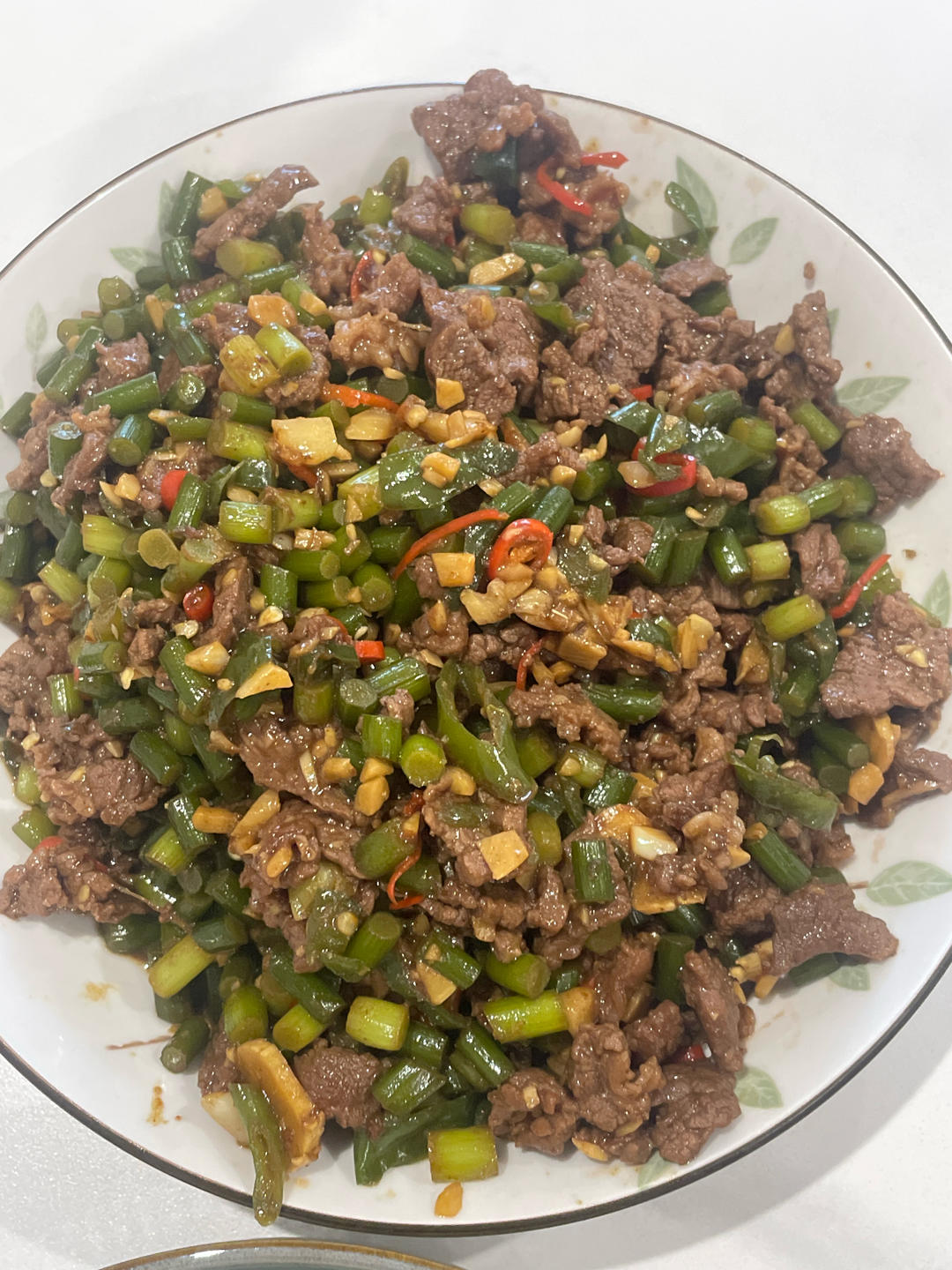 孜然蒜苔牛肉