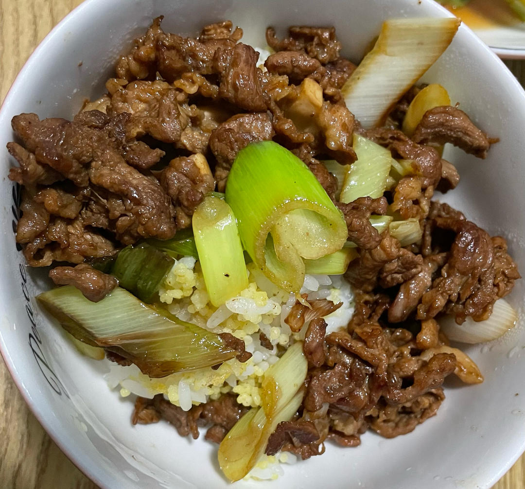 【嗷呜】老北京葱爆羊肉