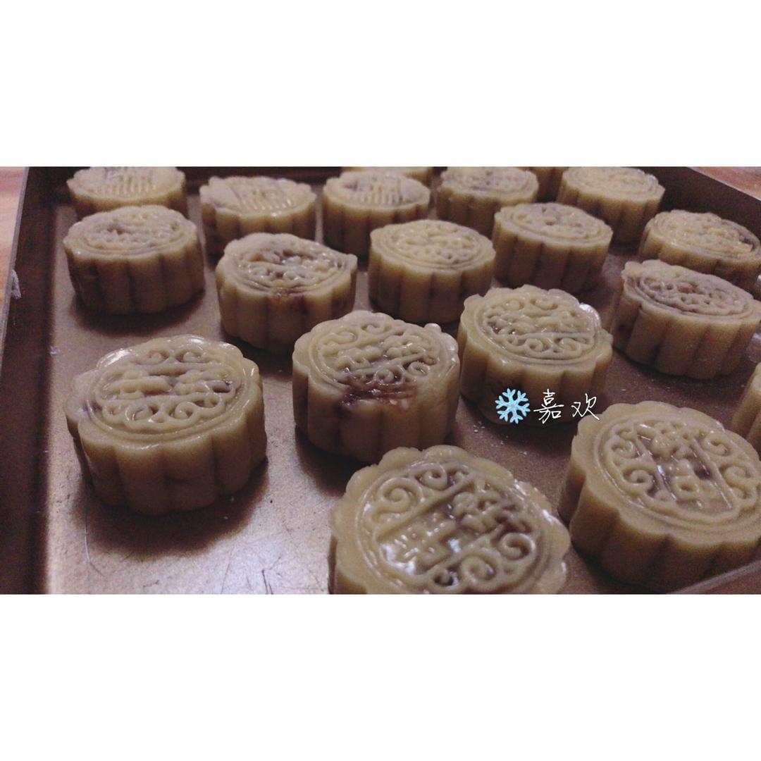广式月饼—蛋黄莲蓉月饼