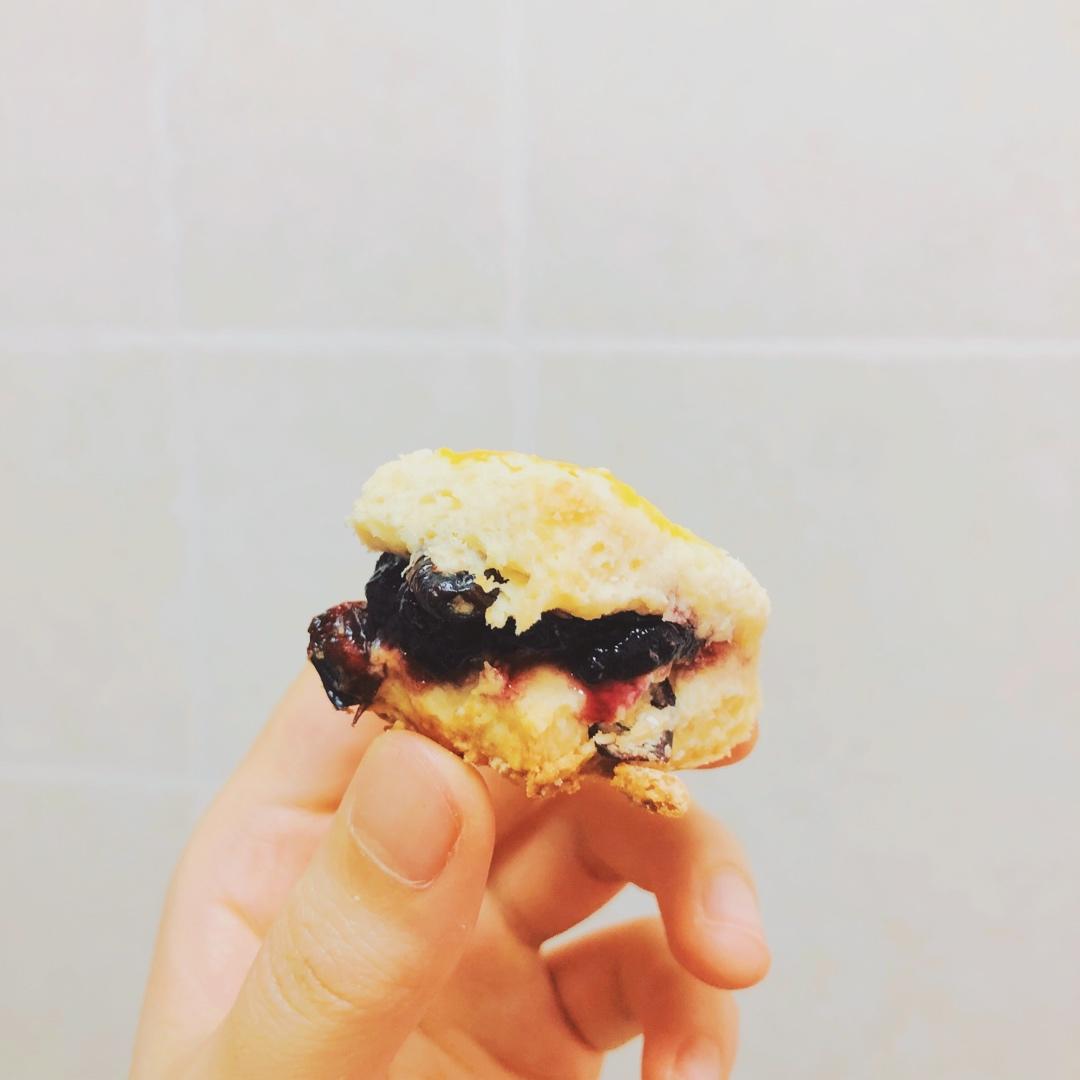 完美裂纹～百分百成功的超好吃奶香司康（禁止搬运）