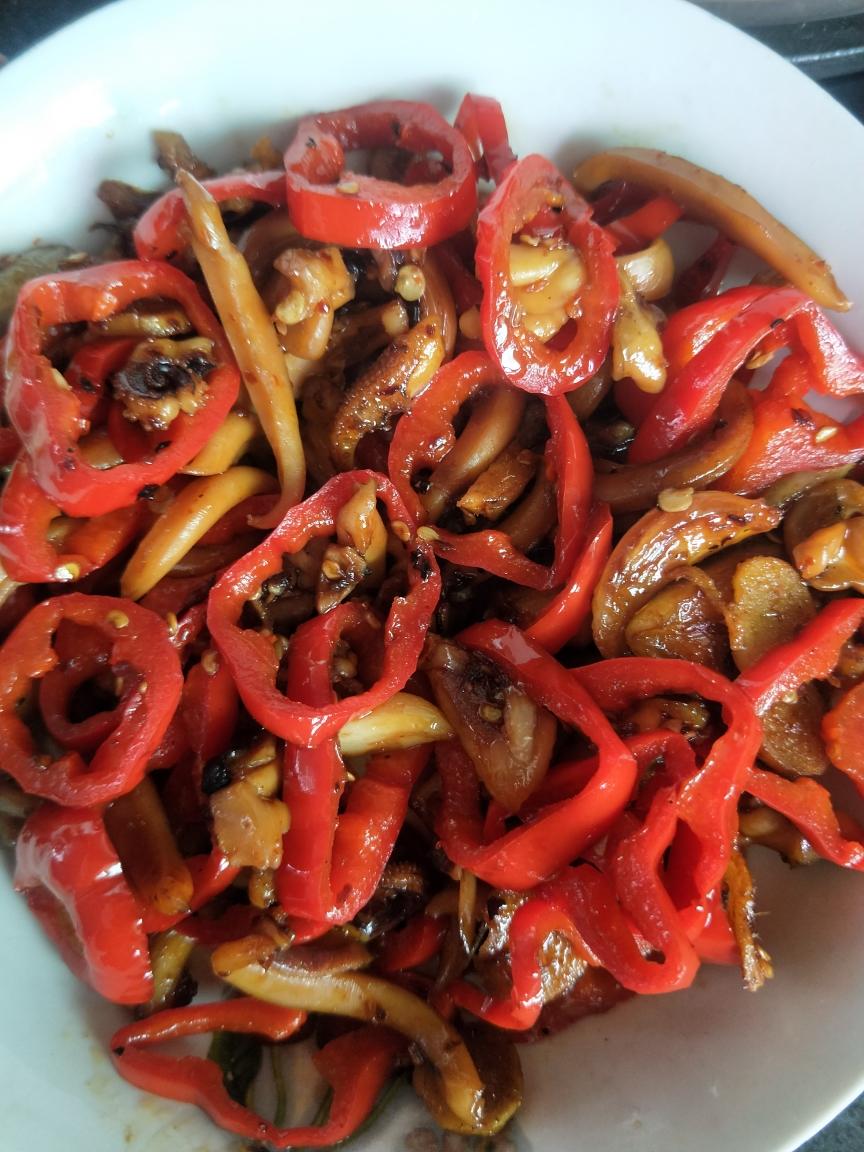 红椒爆炒墨鱼干