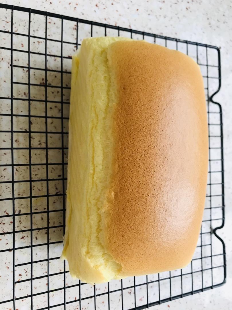 堪比柯基屁股
爆浆芝士🧀古早蛋糕