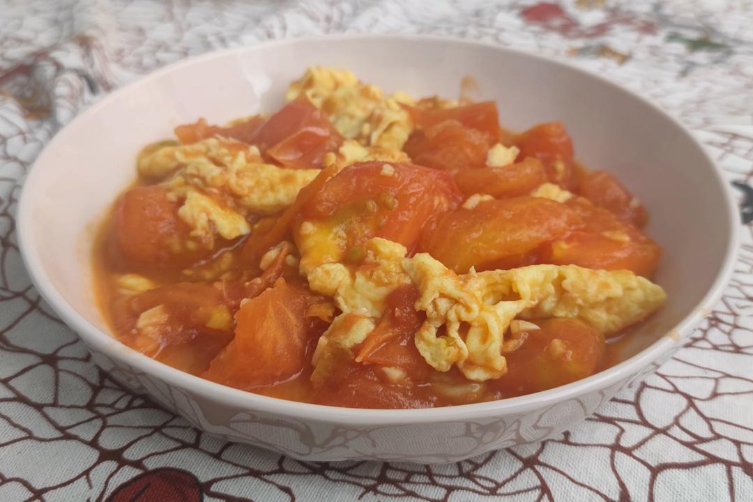 西红柿炒鸡蛋加水？错啦！正确的做法在这里