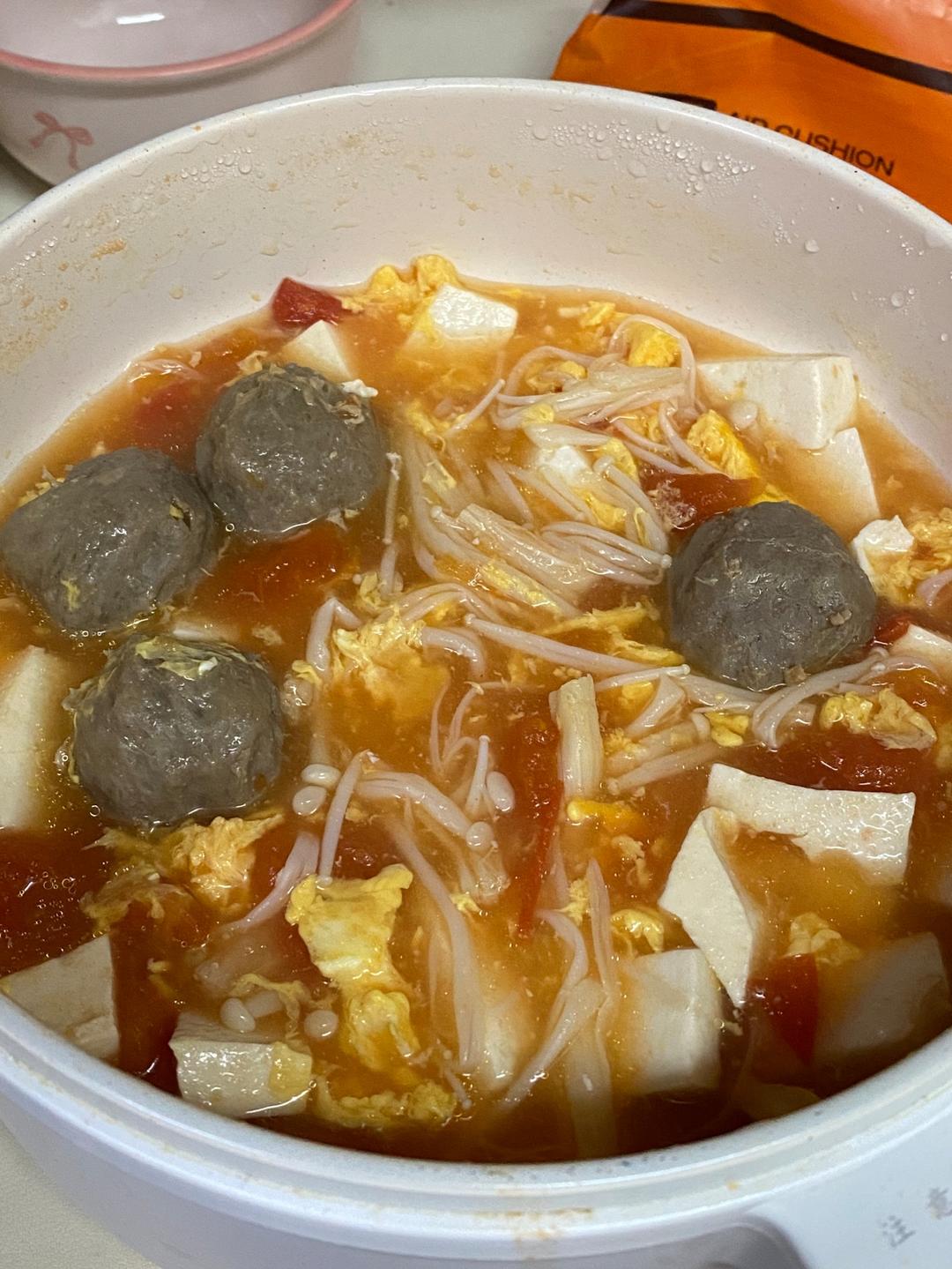 番茄炖金针菇牛肉丸豆腐（低卡版）的做法