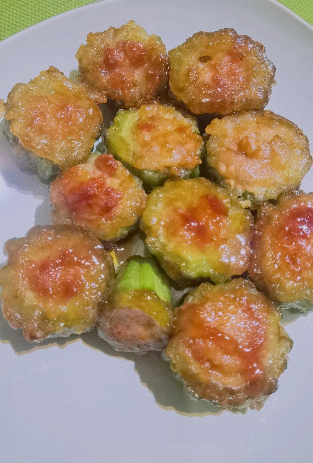 厨师长教你：“苦瓜酿肉”的家常做法，口感和味道很棒，先收藏了