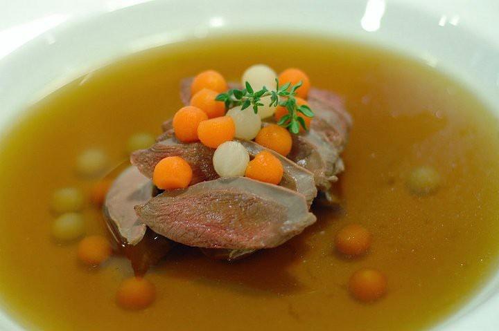 清纯鸽子汤的做法