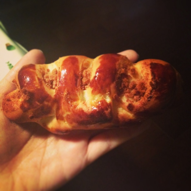 毛毛虫肉松面包