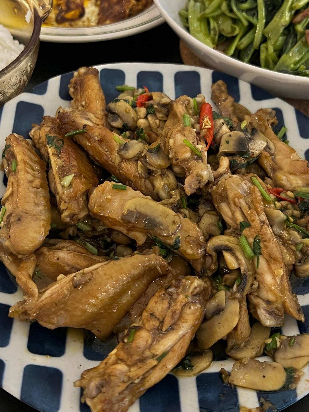 葱香口蘑鸡翅