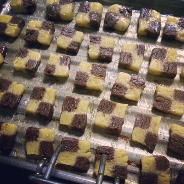 双色小棋格饼干