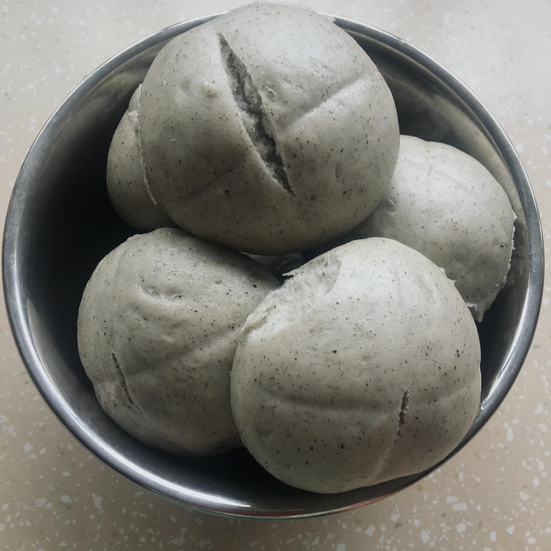 黑芝麻馒头
