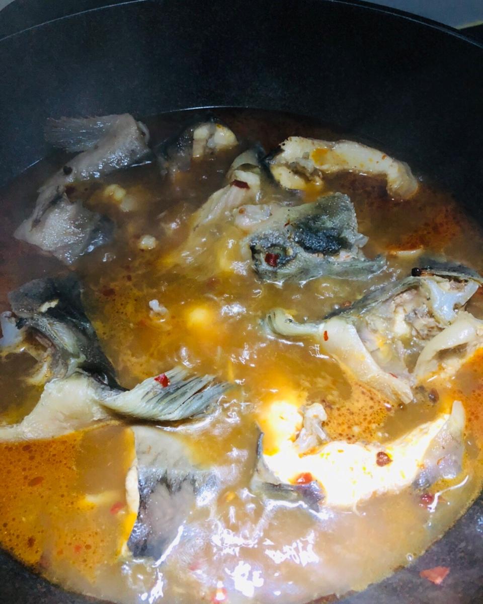 麻辣水煮鲟鱼