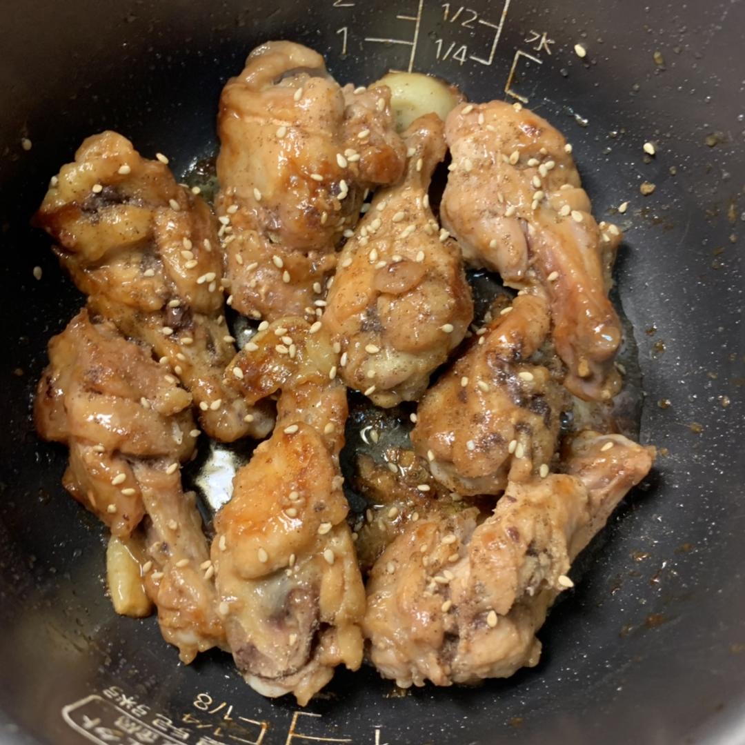 蒜香蚝油鸡翅中