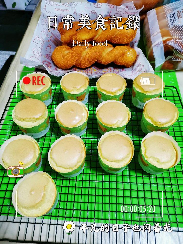 纸杯蛋糕 8寸戚风蛋糕的量