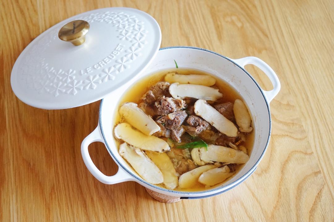 松茸牛肉汤