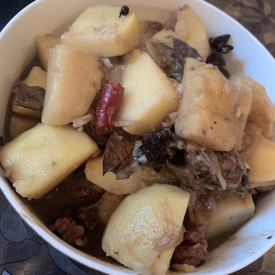 牛肉炖土豆～