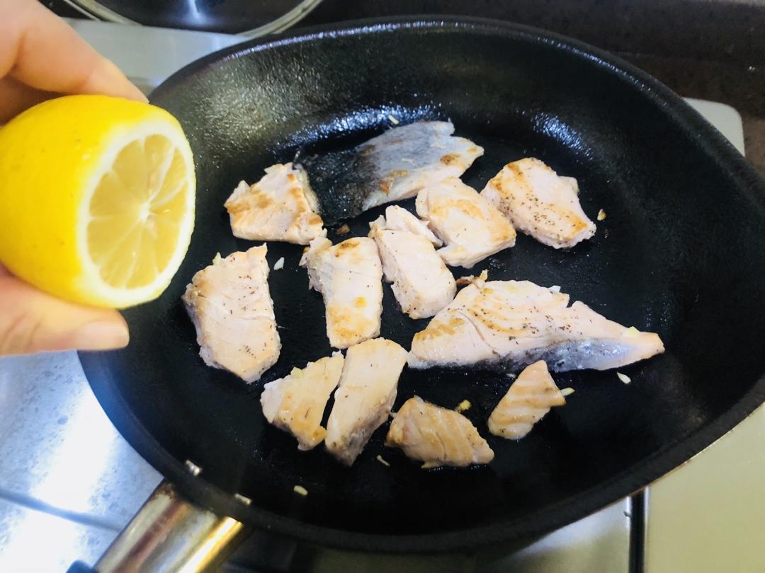 柠檬香煎三文鱼（无油版）