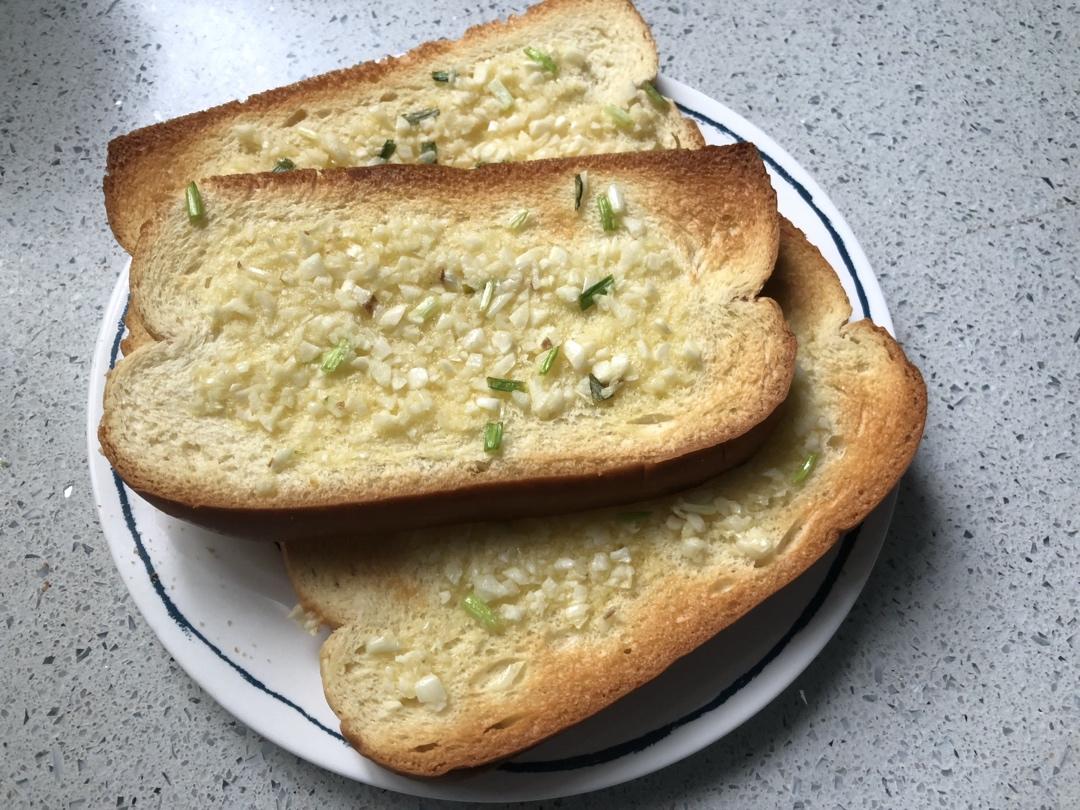 蒜香烤面包片