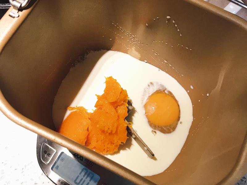 纯奶手撕吐司的做法 步骤1