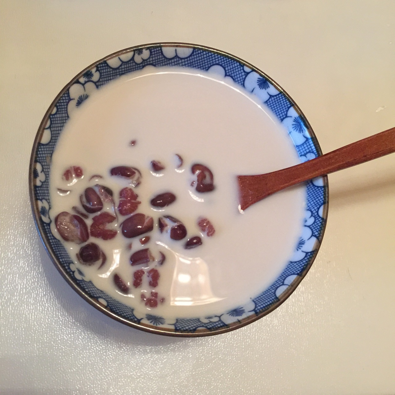 红豆薏米牛奶粥