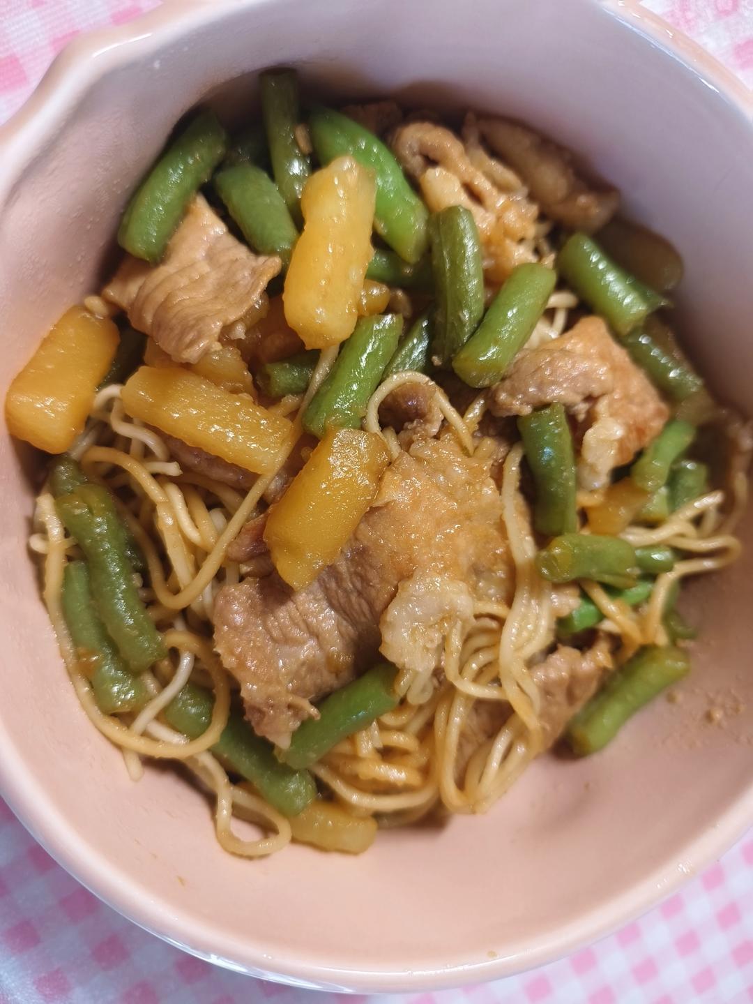 适合初学者的土豆豆角肉焖面（电锅适用）