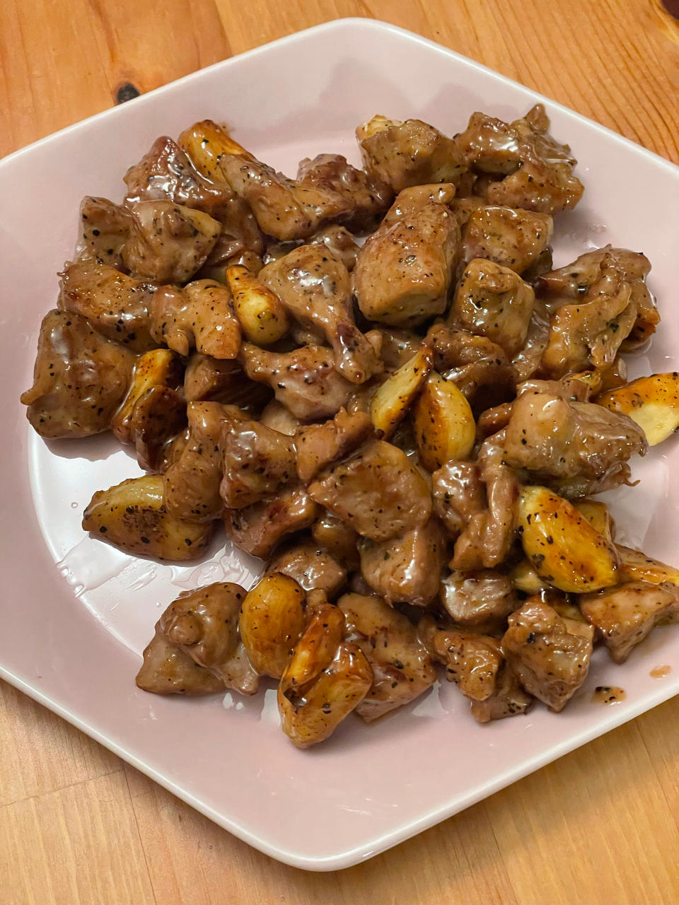 好吃到舔盘的蒜香黑椒牛肉粒