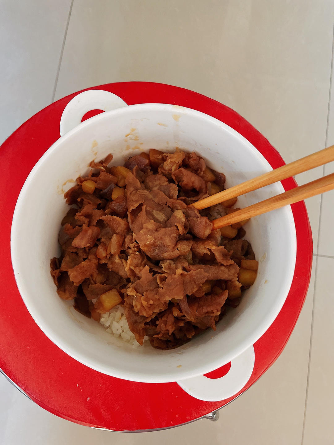 好吃到舔碗底的土豆肥牛拌饭