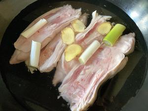电饭锅版猪脚的做法 步骤3