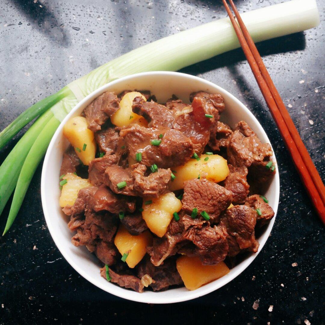 土豆炖牛肉