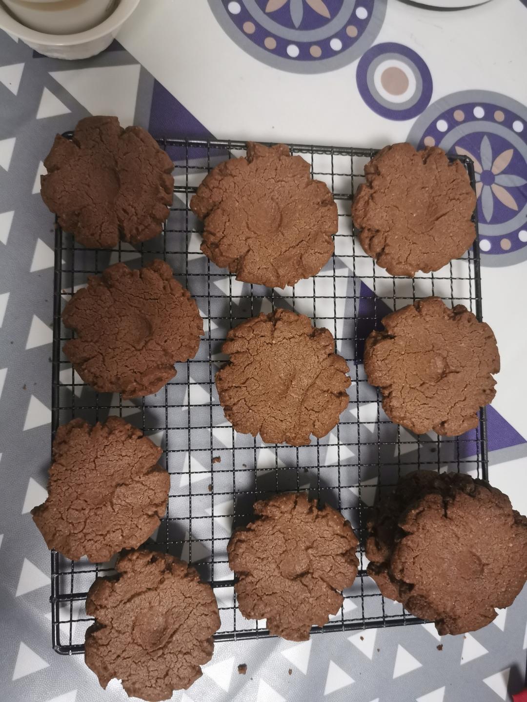 轻轻一按就碎掉的原味桃酥（不输猪油版）