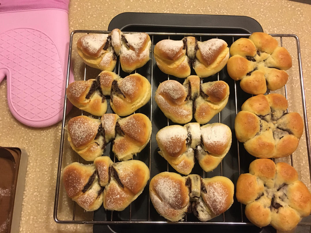 好吃又好看的蝴蝶结🎀豆沙面包