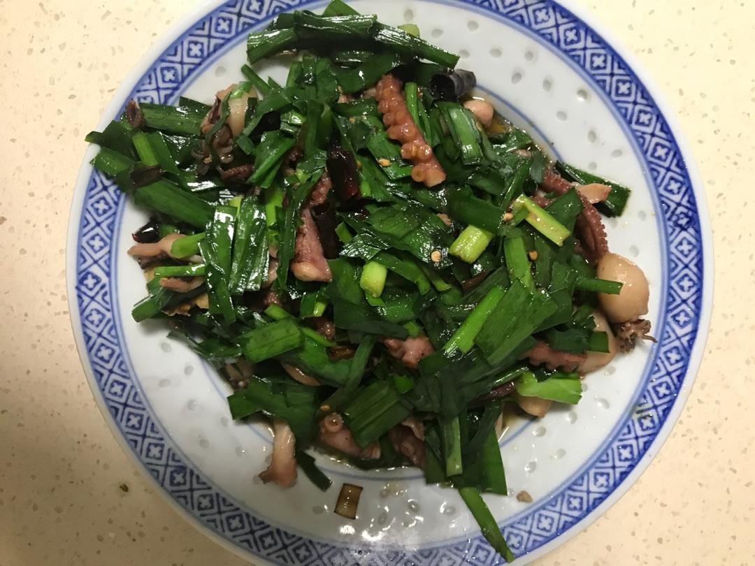 爆炒墨鱼仔