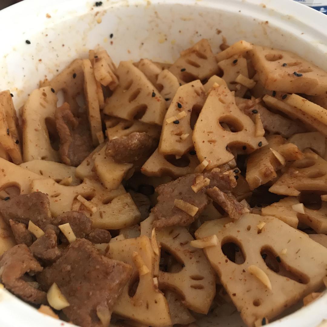 香辣藕片，那叫一个脆爽啊😱，老公根本吃不够