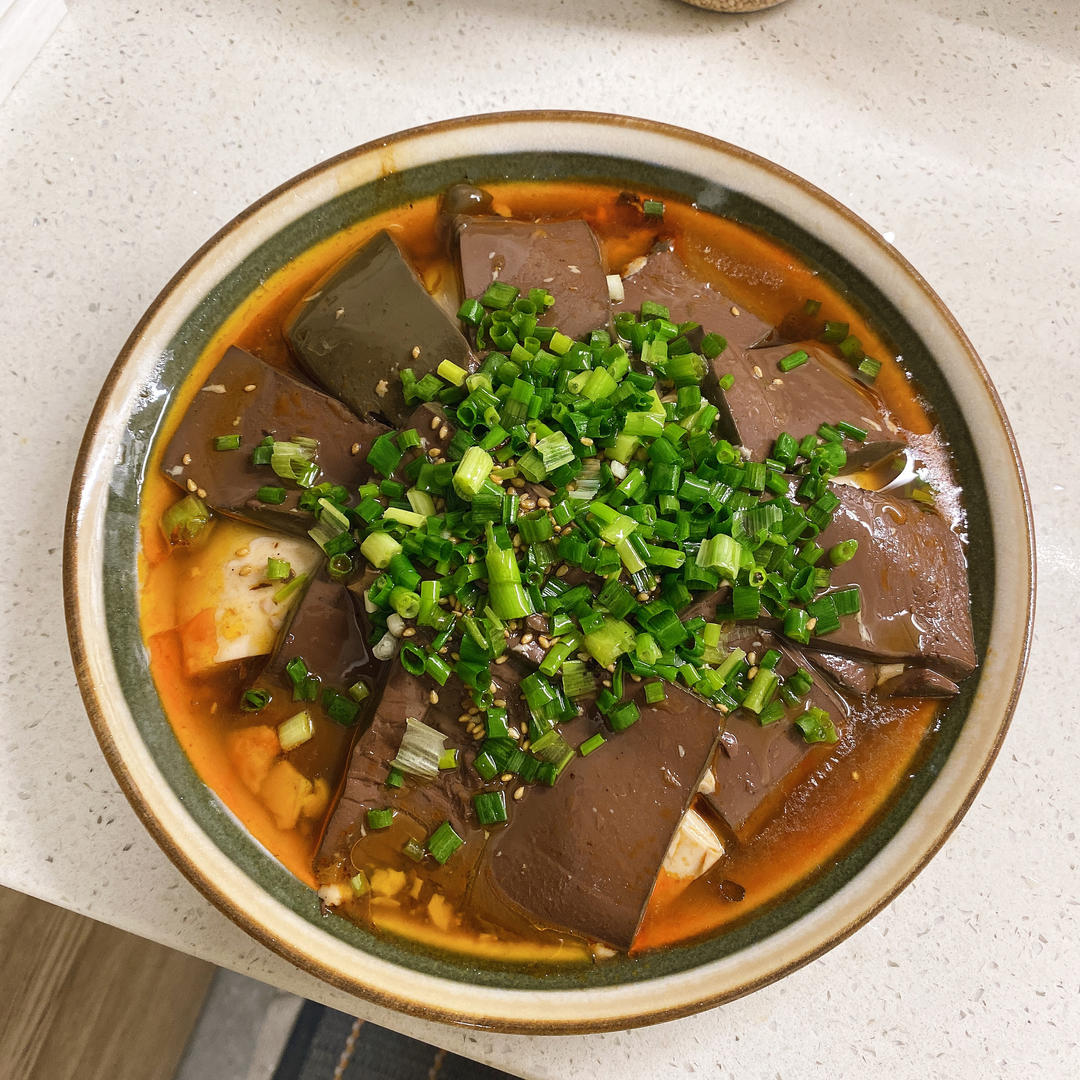 冒鸭血