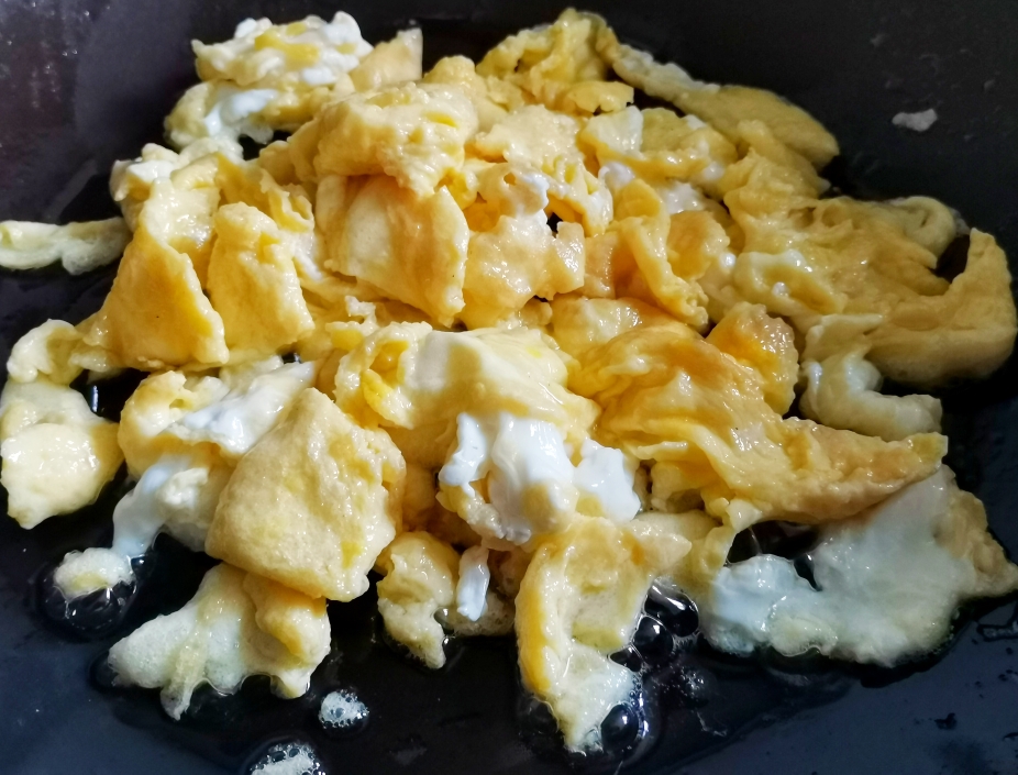 番茄菌菇鸡蛋汤的做法 步骤4