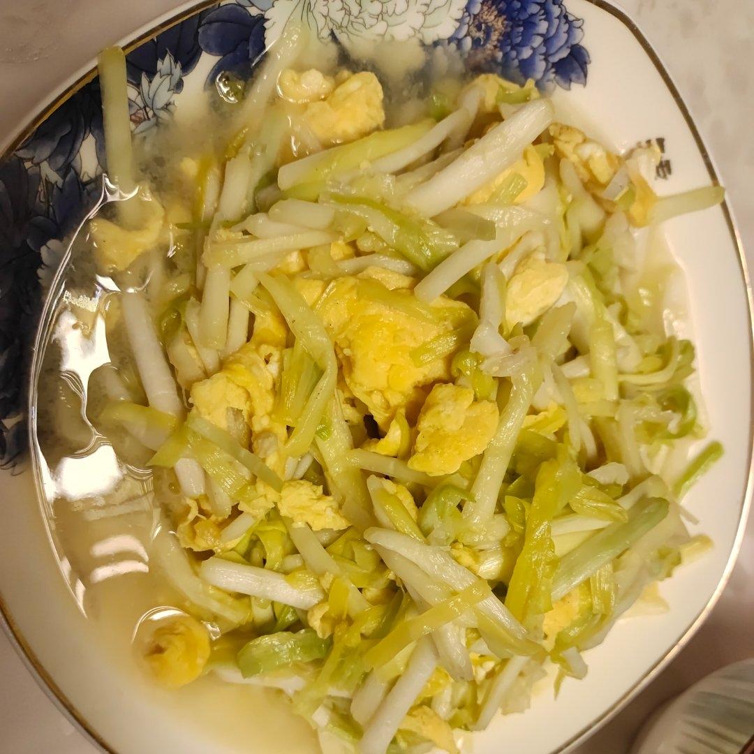 蒜黄炒鸡蛋