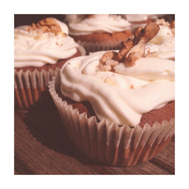 淡奶油纸杯蛋糕