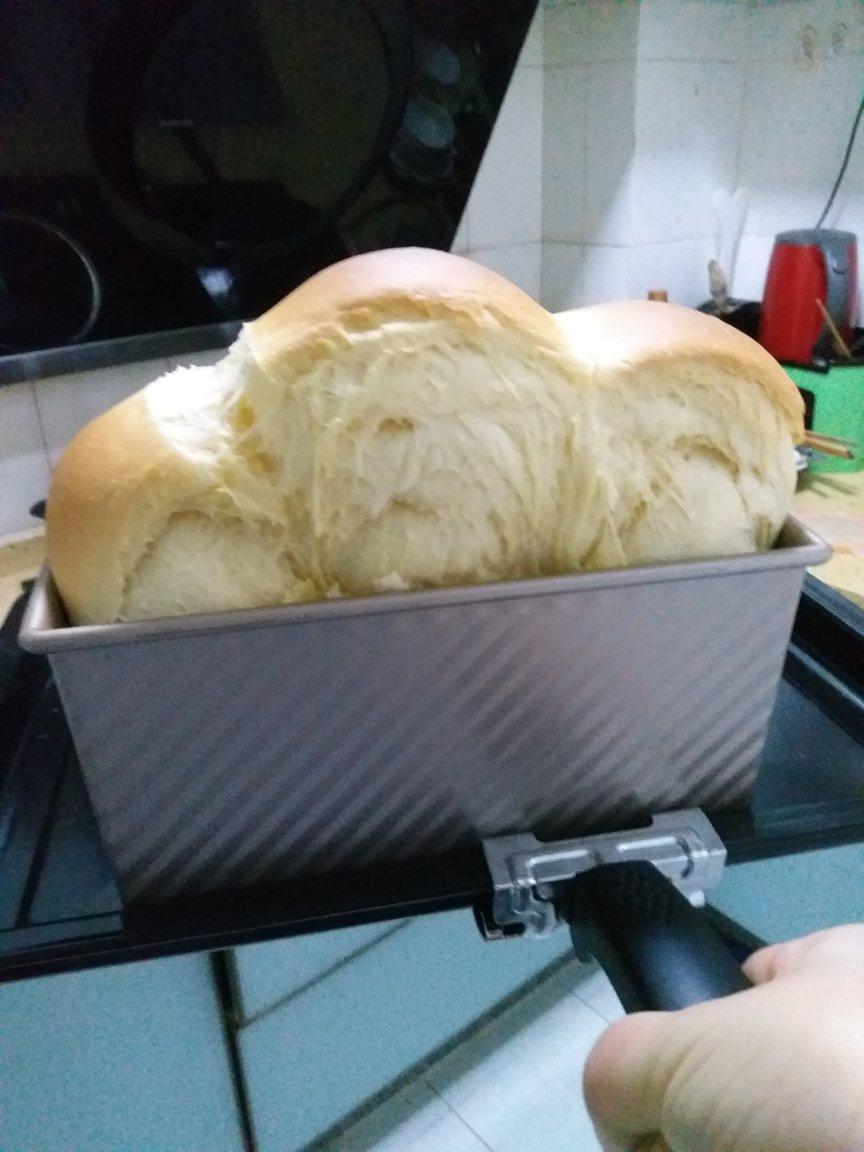 吐司，奶香手撕面包，超级香浓