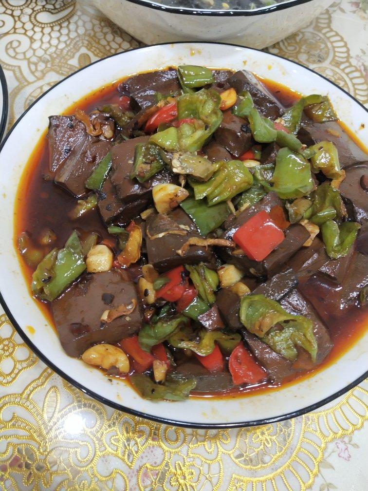 冒鸭血，让一碗白饭幸福飞起！