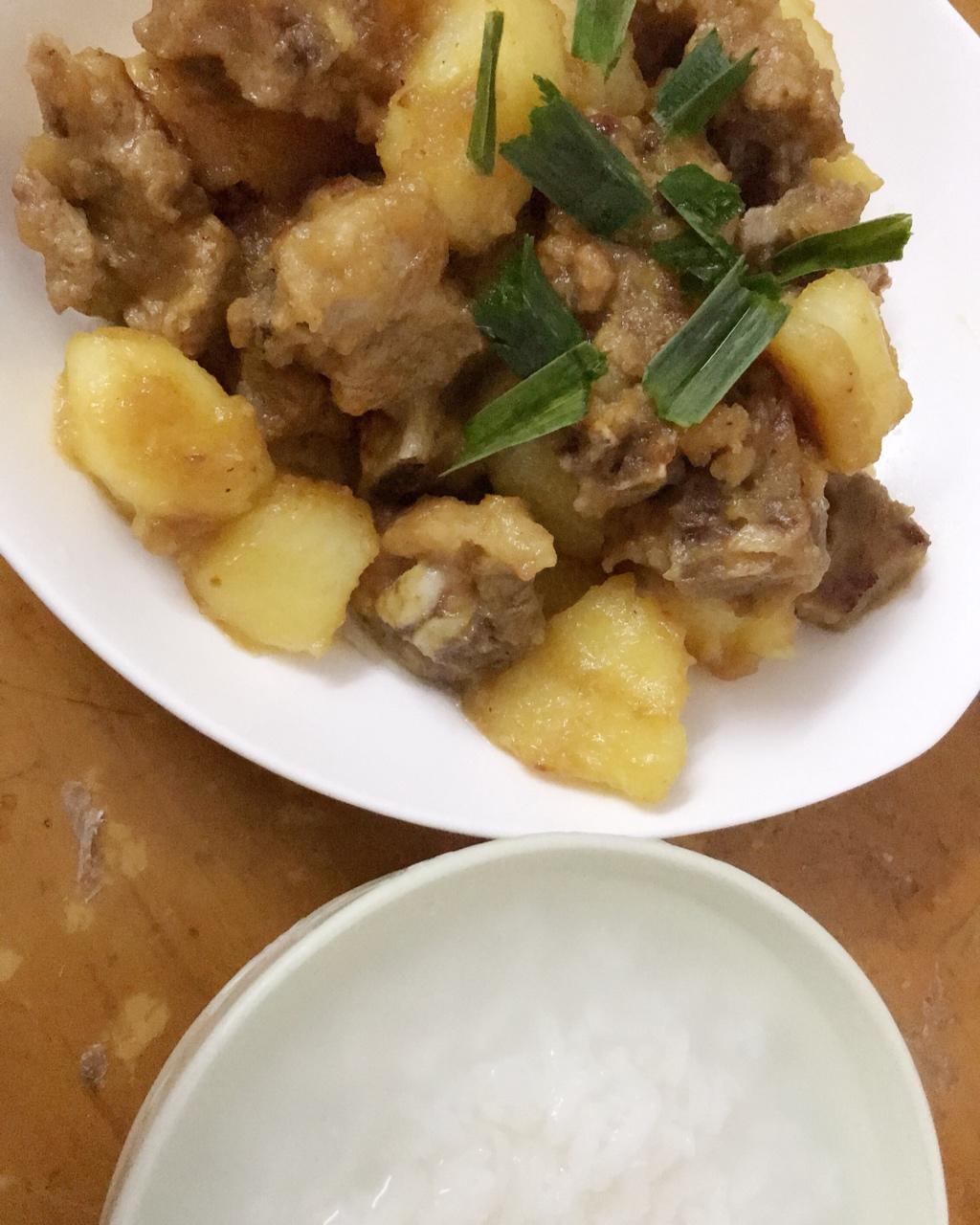 红烧排骨土豆