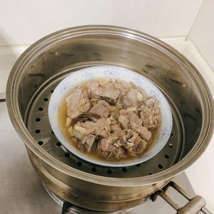 广式家常菜之蒜蓉蒸排骨的做法 步骤5