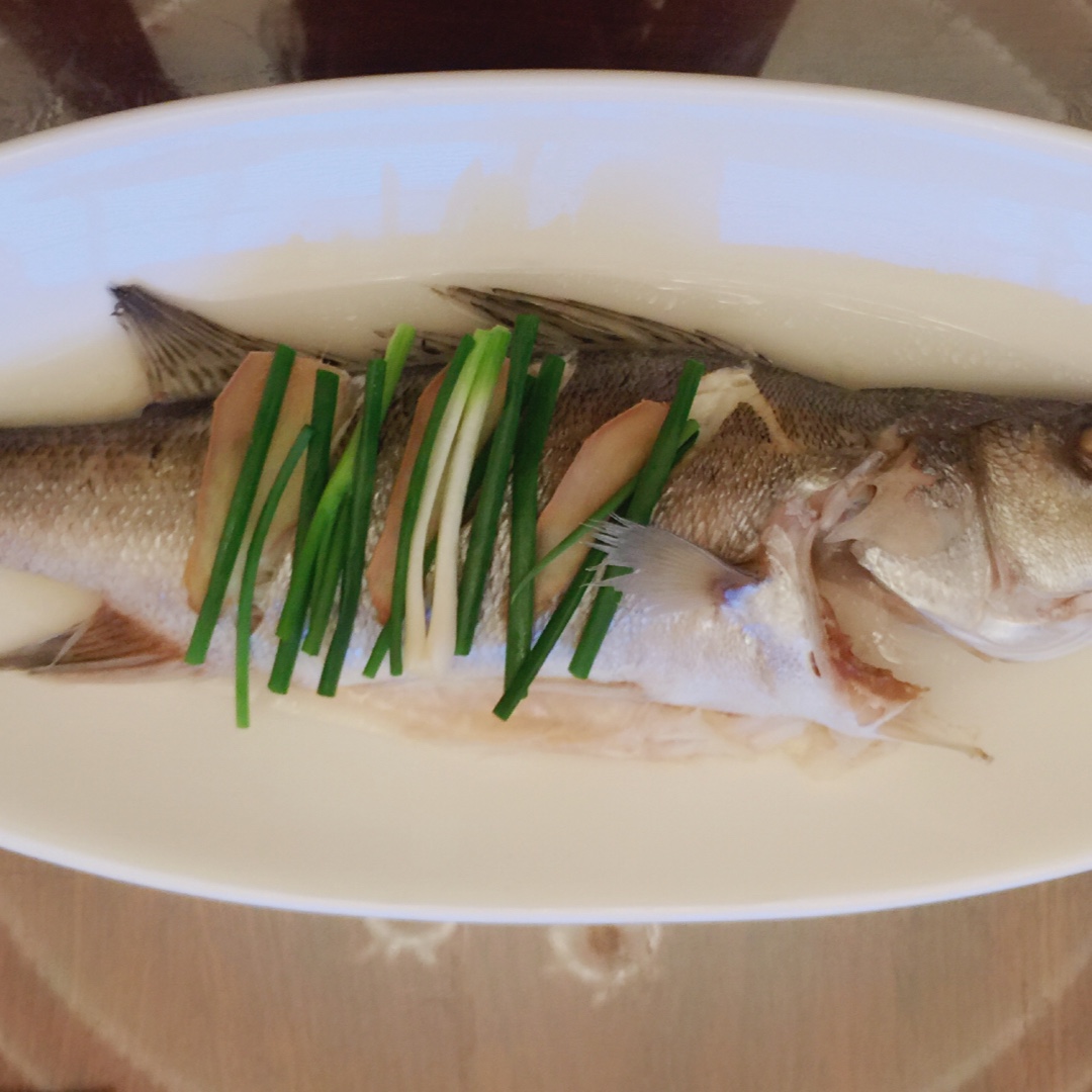 清蒸鲈鱼