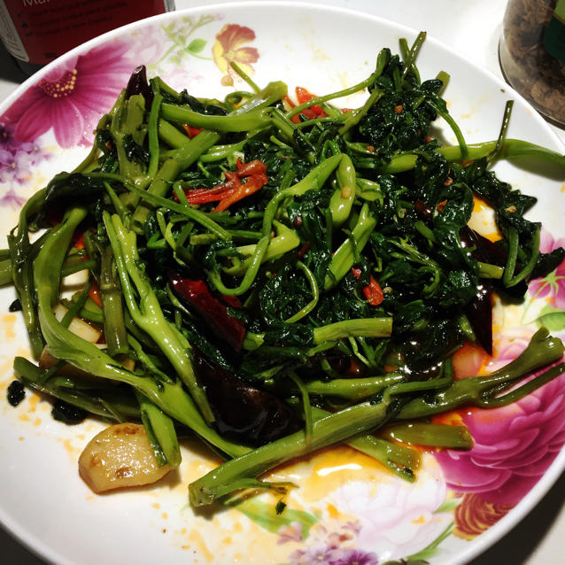 炝炒空心菜（不黑的秘密）