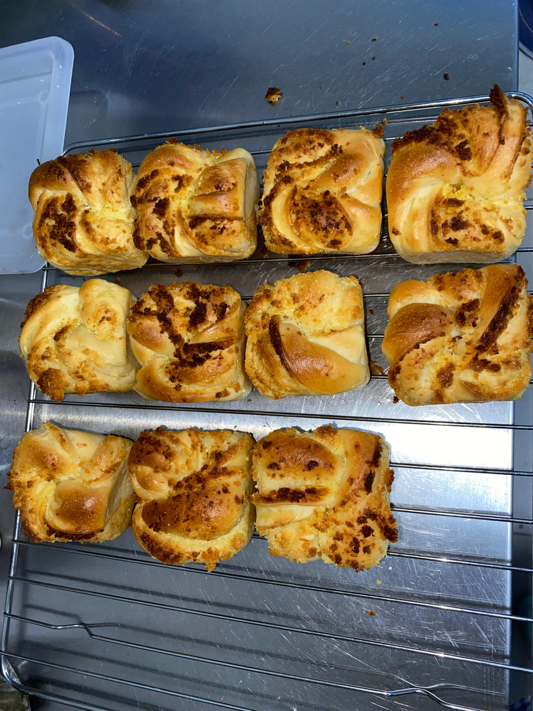 椰蓉小方块面包