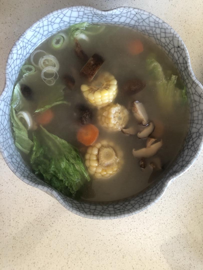 只要15分钟就搞定的快手超浓香鸡汤！