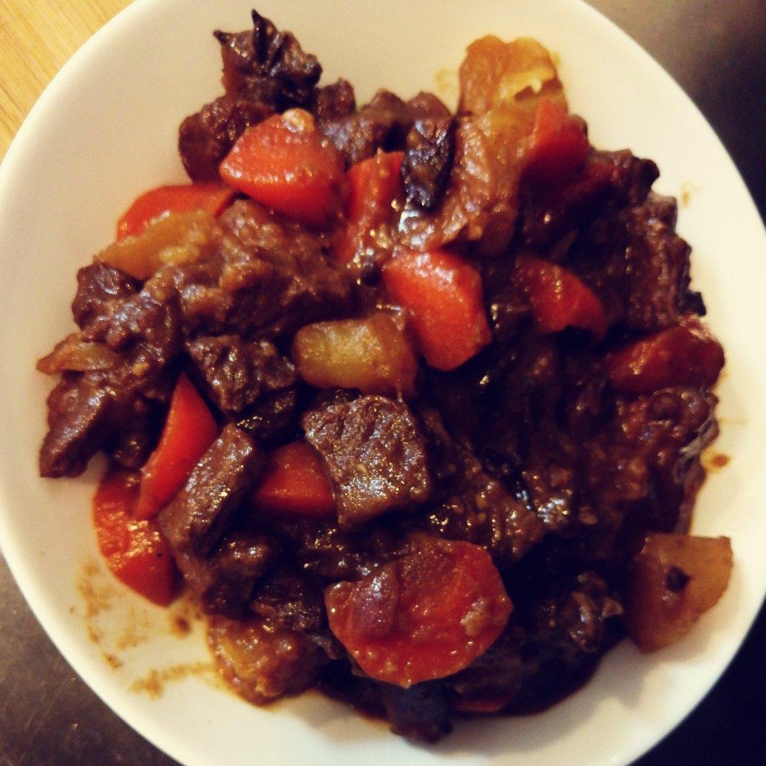 红烧牛肉土豆 （独家秘制）