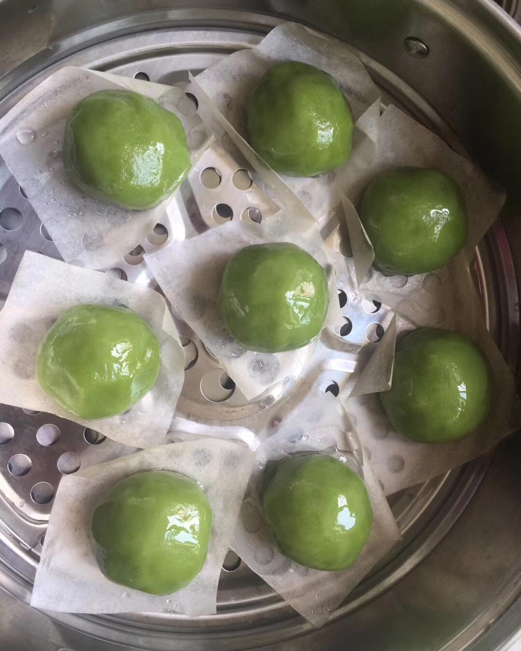 网红青团～～咸蛋黄肉松青团