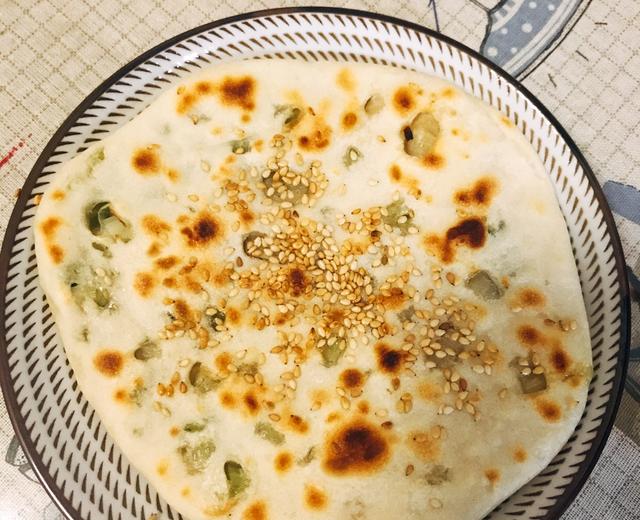 家庭版自制葱油烧饼的做法