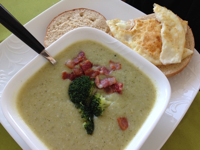 法式蒜香西兰花奶油汤