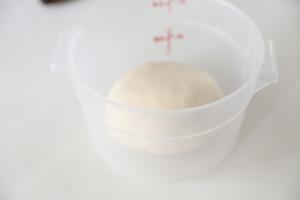 双种万能面团，超软云朵面包的做法 步骤1